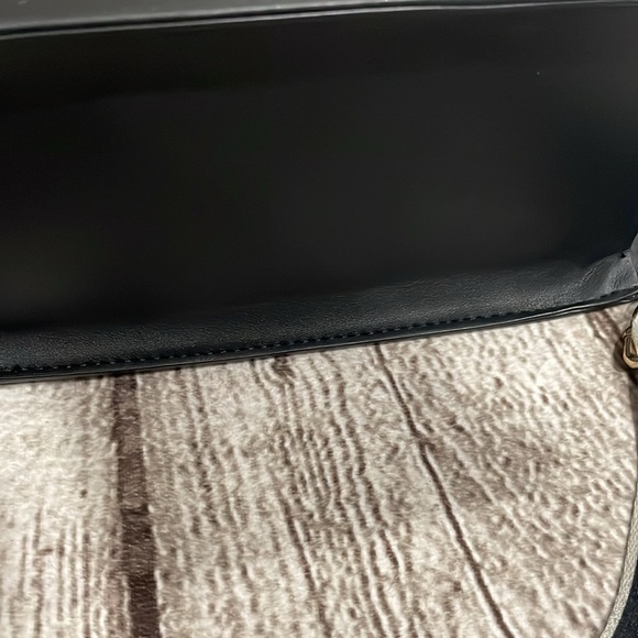 Steve Madden Bevie Satchel Bag Black DT623890 - Picture 6 of 8